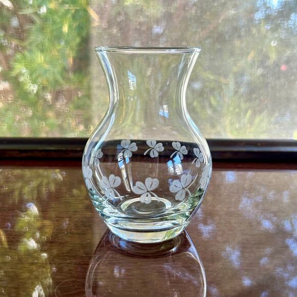 Vintage Etched Crystal Clear Glass Bud Vase with Clover Shamrocks – 4.5”H - Picture 4 of 10